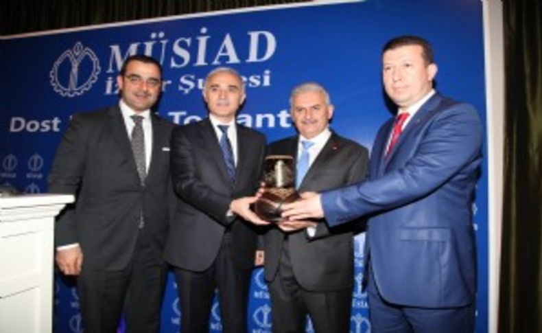 Yıldırım dost meclisinde konuştu